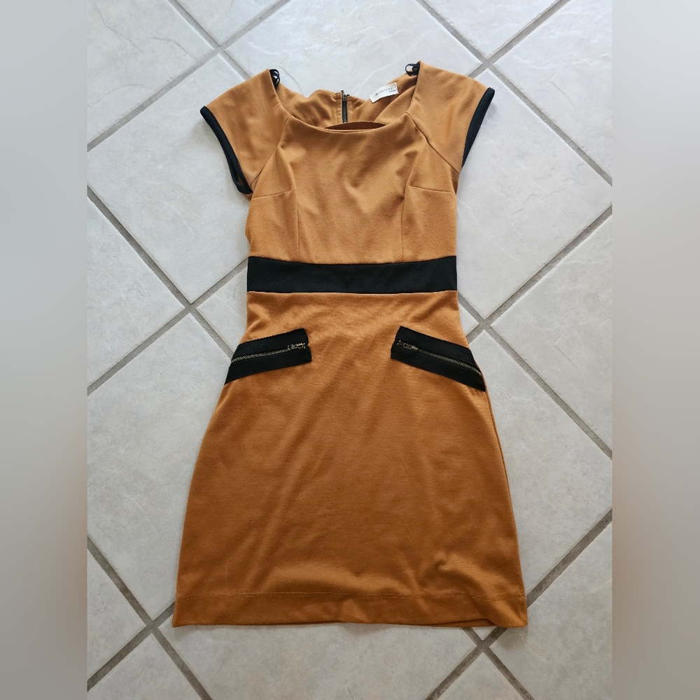Monteau dress size small women's short